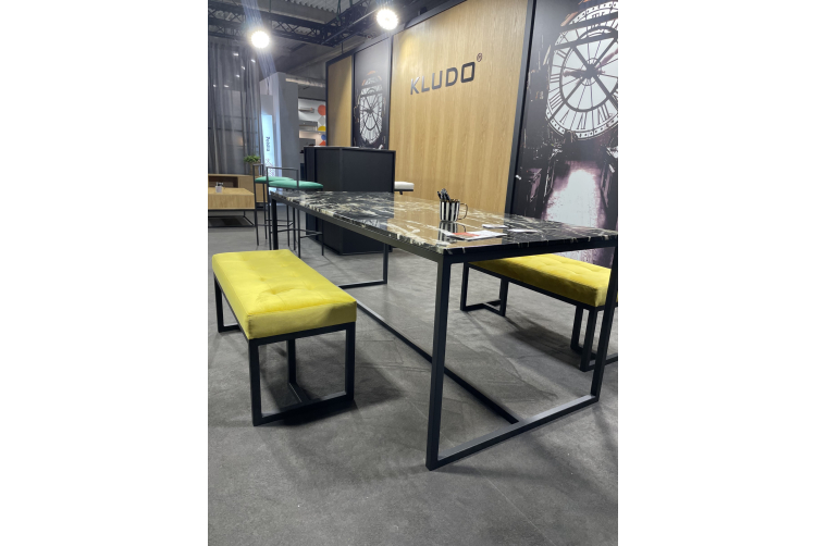 Granitowy stół Classic Large