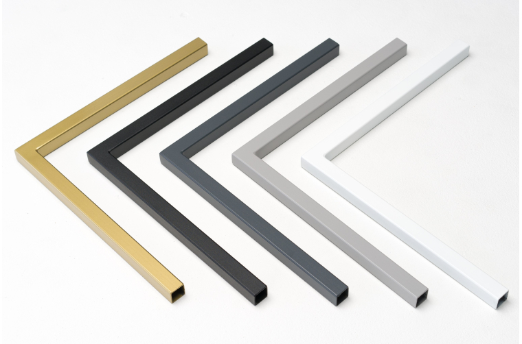 Minimalistyczna ławka Caren Basic